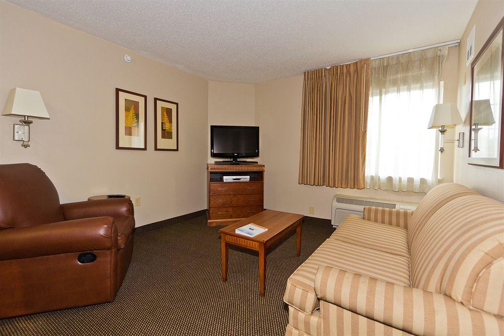 Candlewood Suites Harrisonburg By Ihg Bagian luar foto