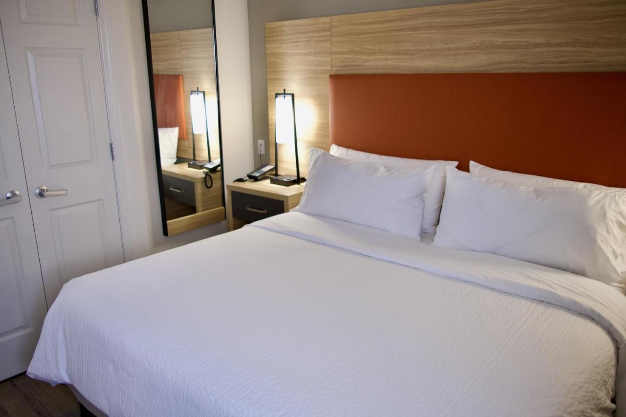 Candlewood Suites Harrisonburg By Ihg Bagian luar foto
