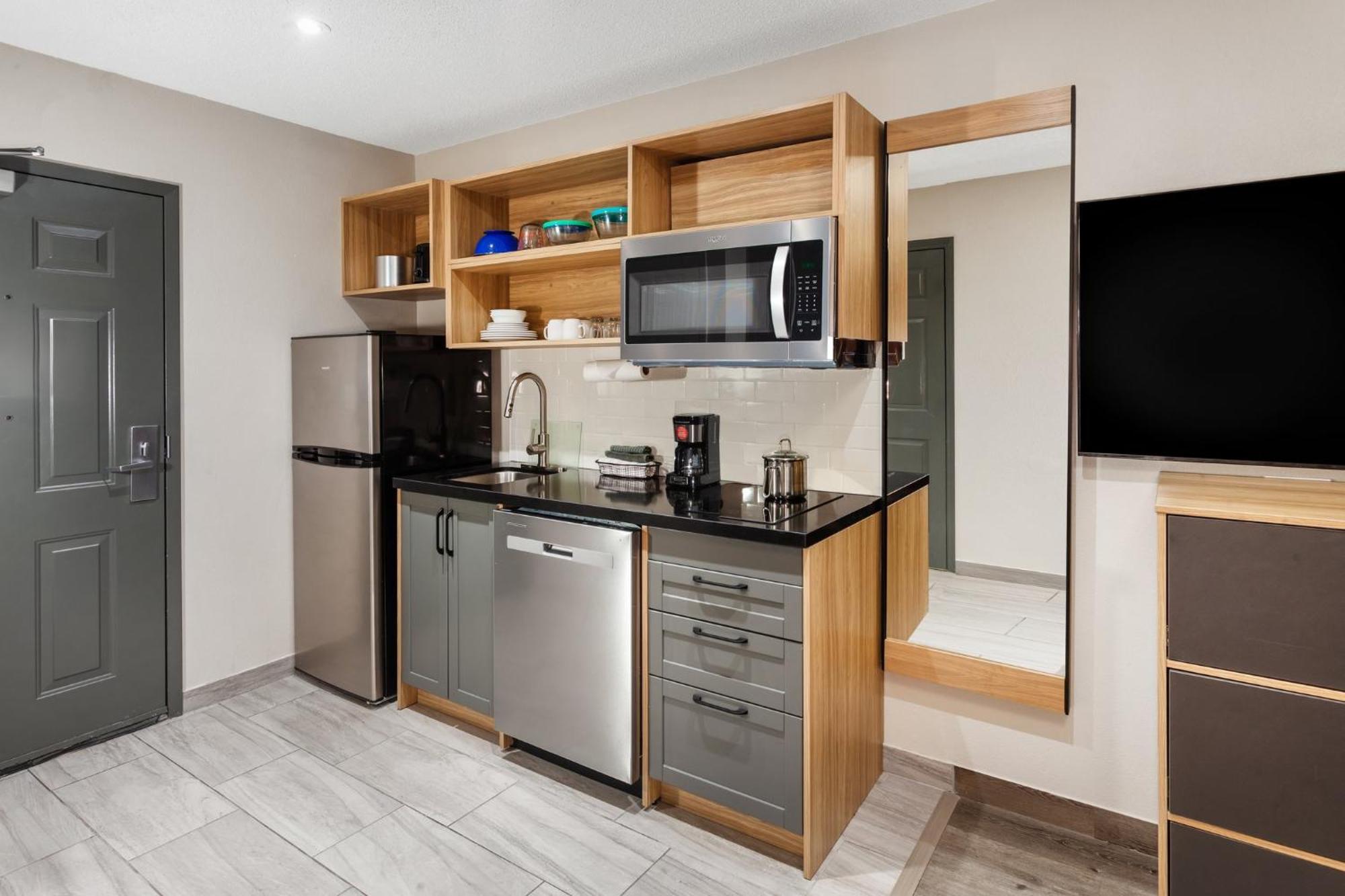 Candlewood Suites Harrisonburg By Ihg Bagian luar foto