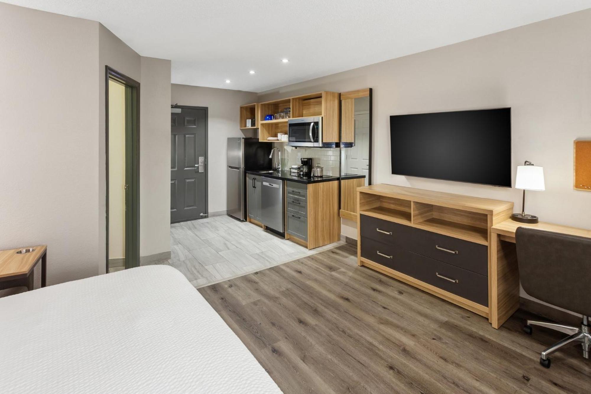 Candlewood Suites Harrisonburg By Ihg Bagian luar foto