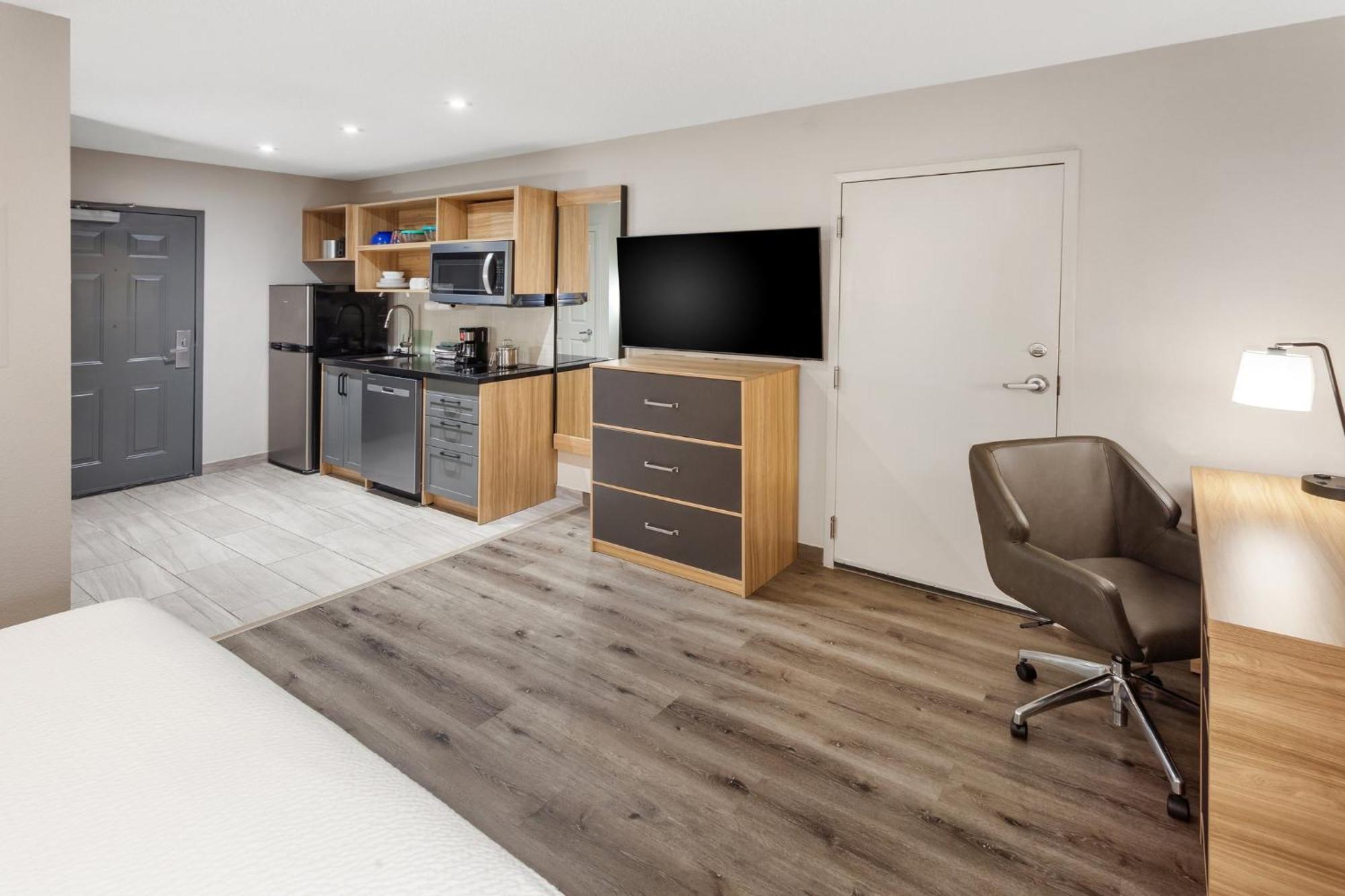 Candlewood Suites Harrisonburg By Ihg Bagian luar foto