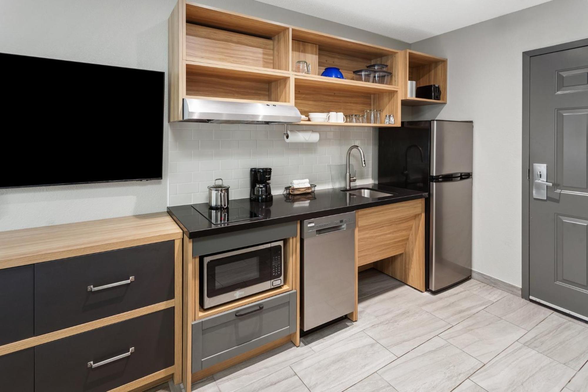 Candlewood Suites Harrisonburg By Ihg Bagian luar foto